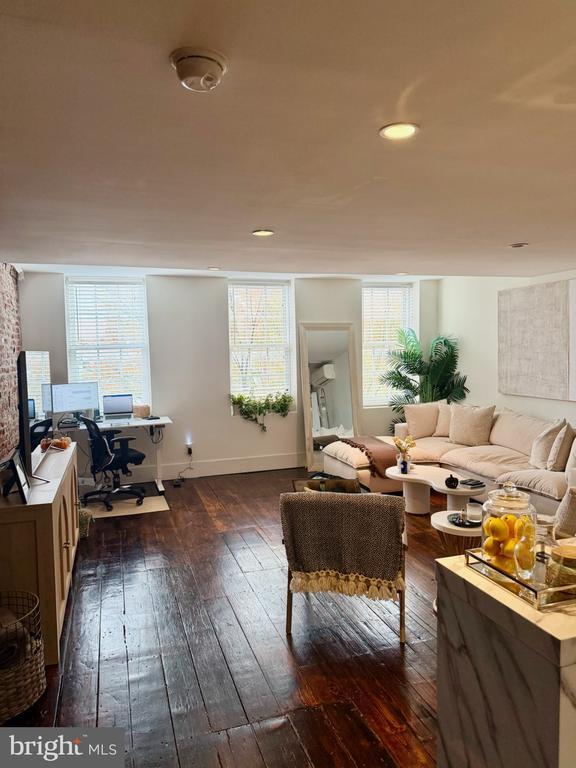 126 N 3rd St in Philadelphia, PA - Building Photo - Building Photo