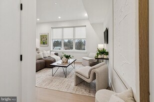 30 W Allens Ln, Unit 305 in Philadelphia, PA - Building Photo