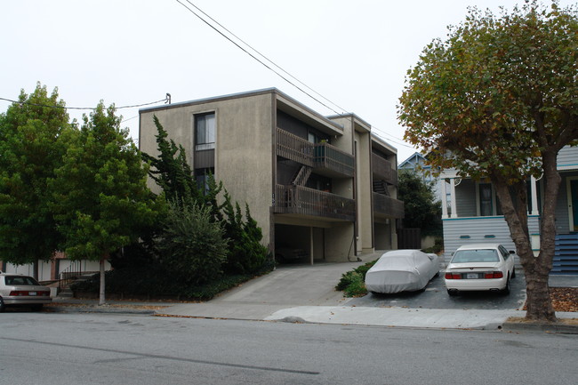 150 Santa Inez Ave in San Bruno, CA - Building Photo - Building Photo