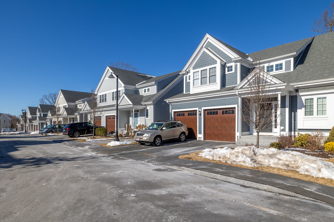 8-10-12-14 Sunset Way in Medfield, MA - Building Photo