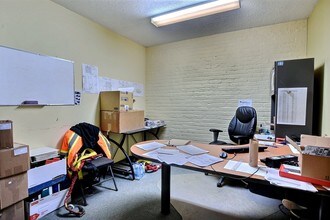 1973-1975 Falardeau Rue in Montréal, QC - Building Photo - Building Photo
