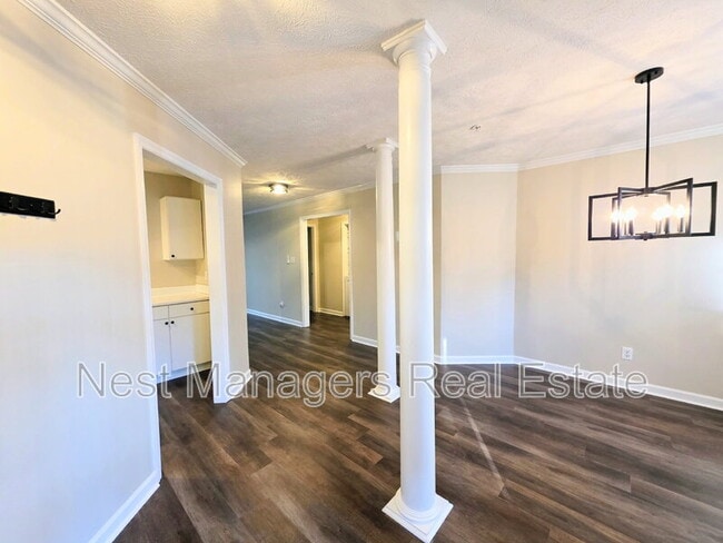 302 Bubble Creek Ct in Fayetteville, NC - Building Photo - Building Photo