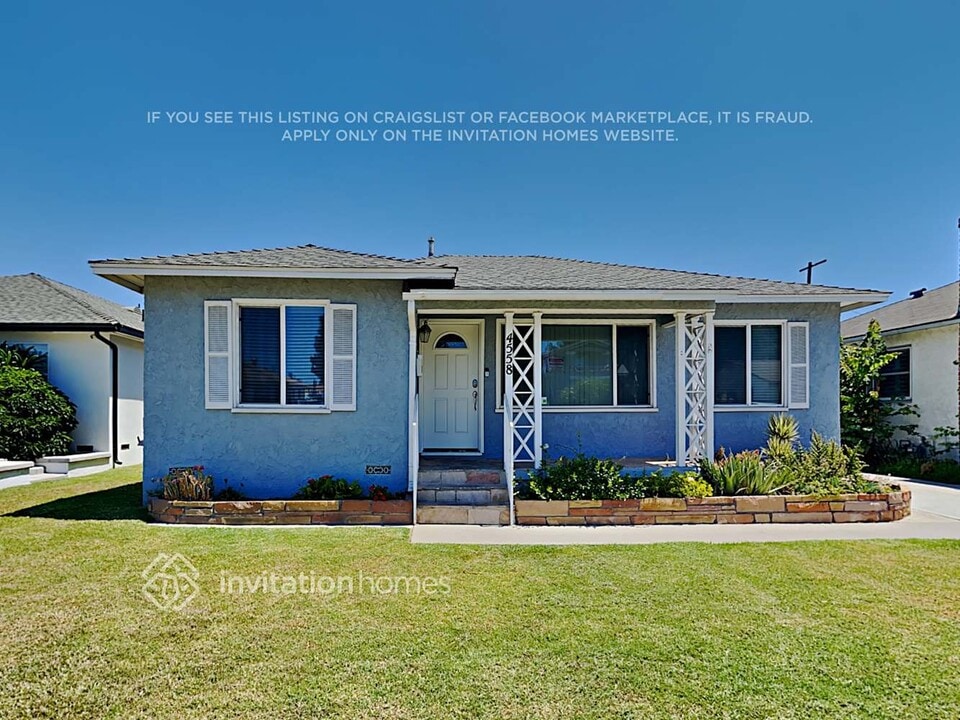 4558 Albury Ave in Lakewood, CA - Building Photo