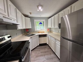 33 Baxter Rd in Willington, CT - Building Photo - Building Photo