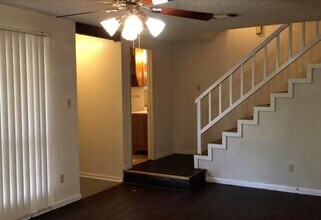 3005 Lake Rd in Killeen, TX - Building Photo - Building Photo