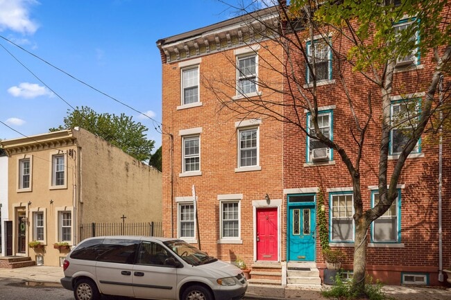 1819 Pemberton St in Philadelphia, PA - Building Photo - Building Photo