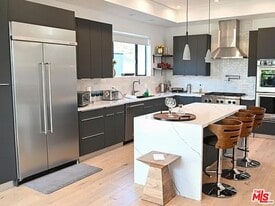 1410 Coronado Terrace in Los Angeles, CA - Building Photo