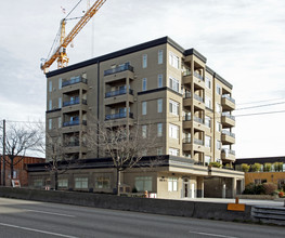 Alterra in Seattle, WA - Building Photo - Building Photo