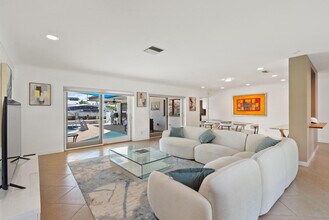 3080 NE 43rd St in Fort Lauderdale, FL - Building Photo - Building Photo