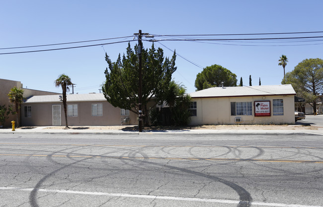 38529 6th St E in Palmdale, CA - Building Photo - Building Photo