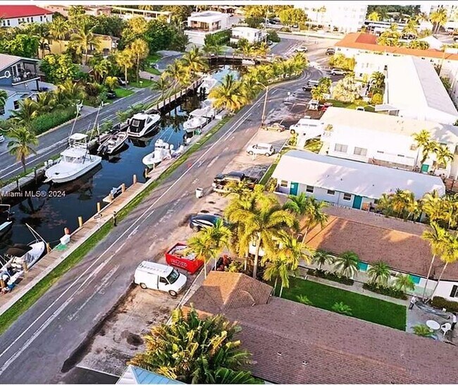 3208 Canal Dr in Pompano Beach, FL - Building Photo - Building Photo