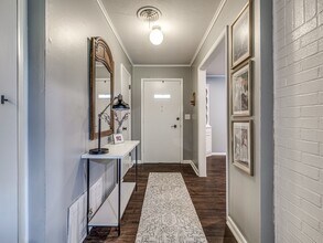 4327 S Allegheny Ave in Tulsa, OK - Foto de edificio - Building Photo