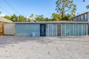 5818 Hilltop Ave in Panama City Beach, FL - Building Photo