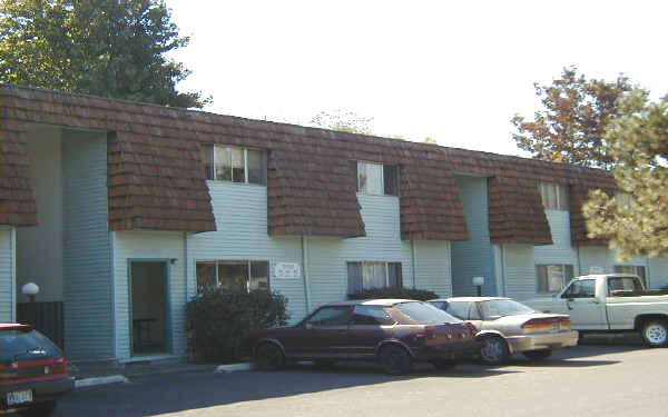 La Tourelle Apartments in Portland, OR - Building Photo - Building Photo