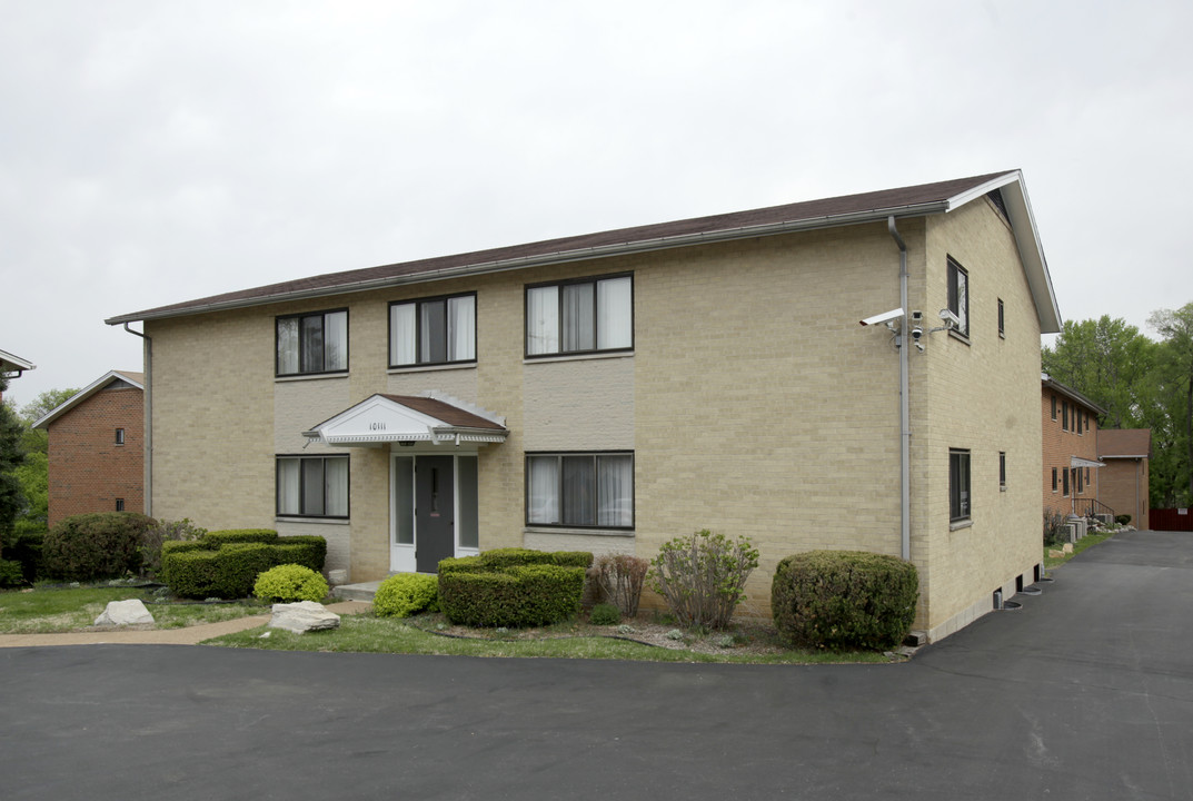 Ter Ron Apartments in Affton, MO - Building Photo