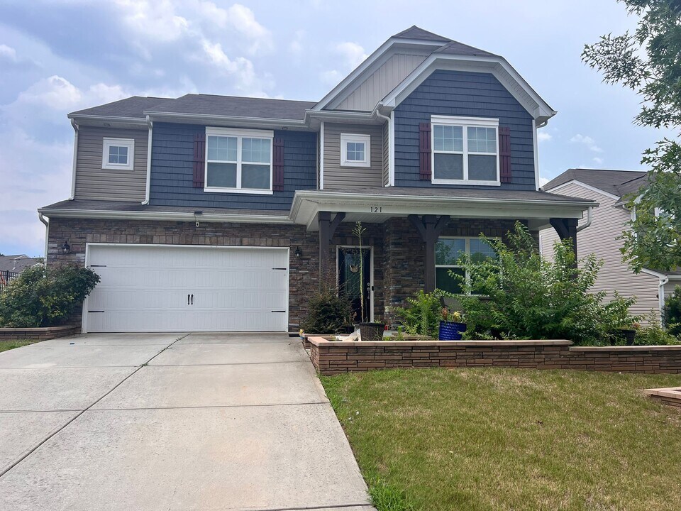 121 Congaree Lp in Mooresville, NC - Building Photo