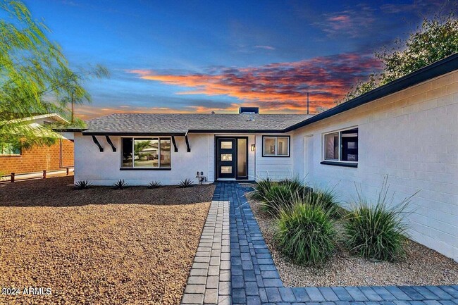 8537 E Pasadena Ave in Scottsdale, AZ - Building Photo - Building Photo