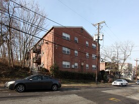 1737-1739 W St SE Apartamentos