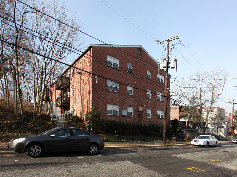 1737-1739 W St SE in Washington, DC - Foto de edificio