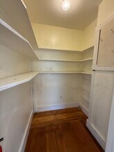 18 Whitby Ter, Unit B in Boston, MA - Building Photo - Building Photo
