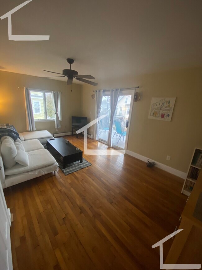property at 91 Glen St