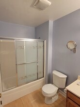 2116 Rugen Rd in Glenview, IL - Building Photo - Building Photo