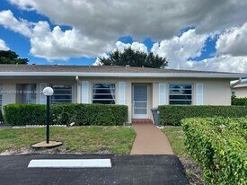 8793 Warwick Dr in Boca Raton, FL - Building Photo