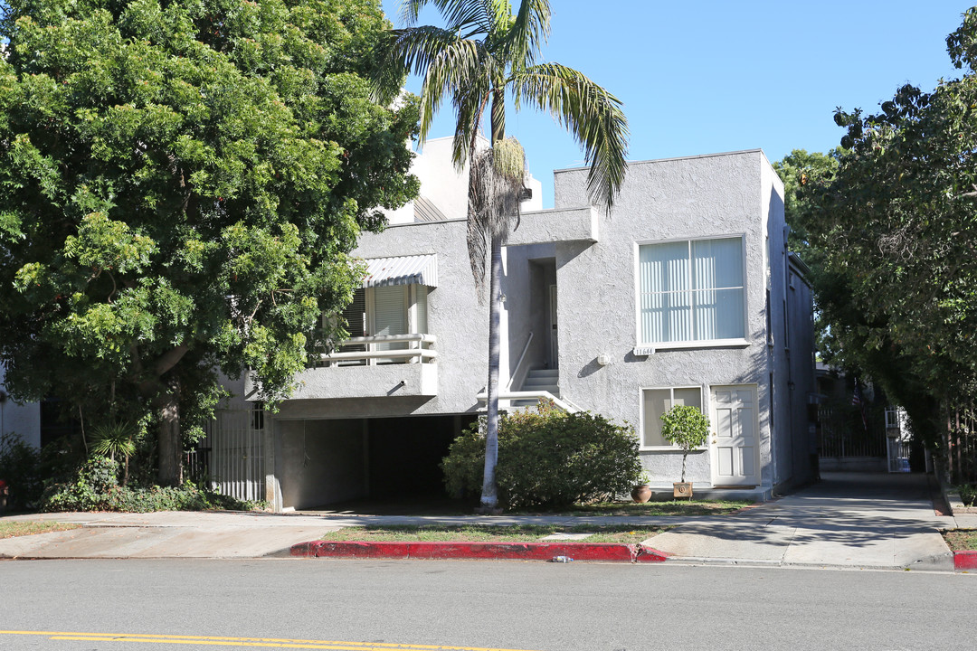 11644 Montana Ave in Los Angeles, CA - Building Photo