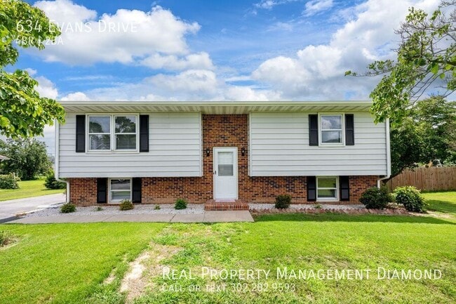 property at 634 Evans Dr