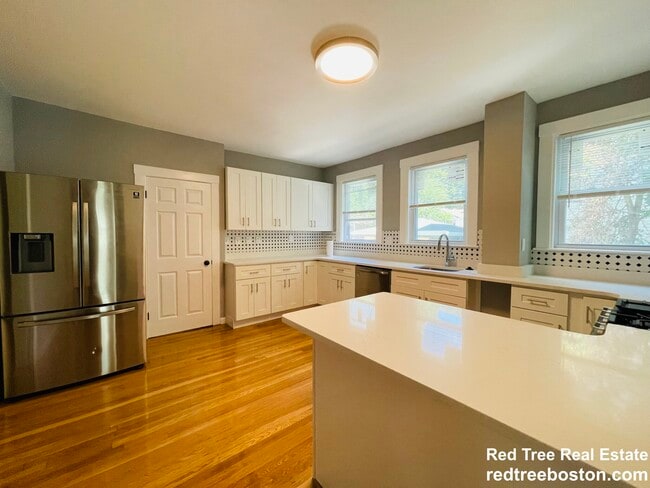 187 Fellsway W, Unit 2