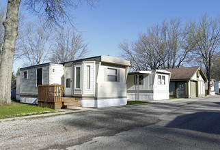 Acres Road Mobile Home Park in Sylvania, OH - Building Photo - Building Photo