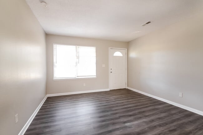 207 Polly Reed Rd NE in Center Point, AL - Building Photo - Building Photo