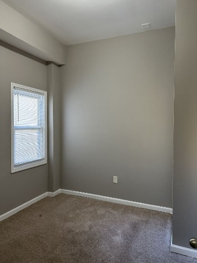 1810 N Calvert St in Baltimore, MD - Building Photo - Building Photo