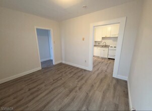 161 Union Ave in Belleville, NJ - Building Photo - Building Photo