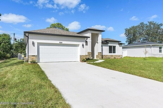 1081 Starfire St SE in Palm Bay, FL - Building Photo - Building Photo