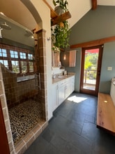 3266 Robinson Dr in Oakland, CA - Building Photo - Building Photo