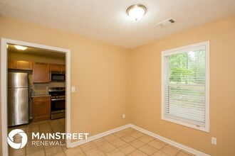 7685 Mountain Creek Way in Douglasville, GA - Foto de edificio - Building Photo