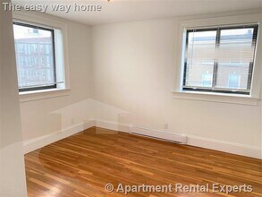 134 Summer St in Malden, MA - Foto de edificio - Building Photo