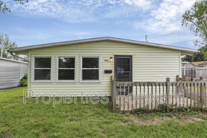 873 Joyful St in Columbus, OH - Building Photo