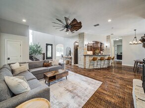 200 Cove Dr in Shady Shores, TX - Building Photo - Building Photo