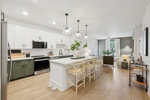 Alton LakeHouse in Bradenton, FL - Building Photo