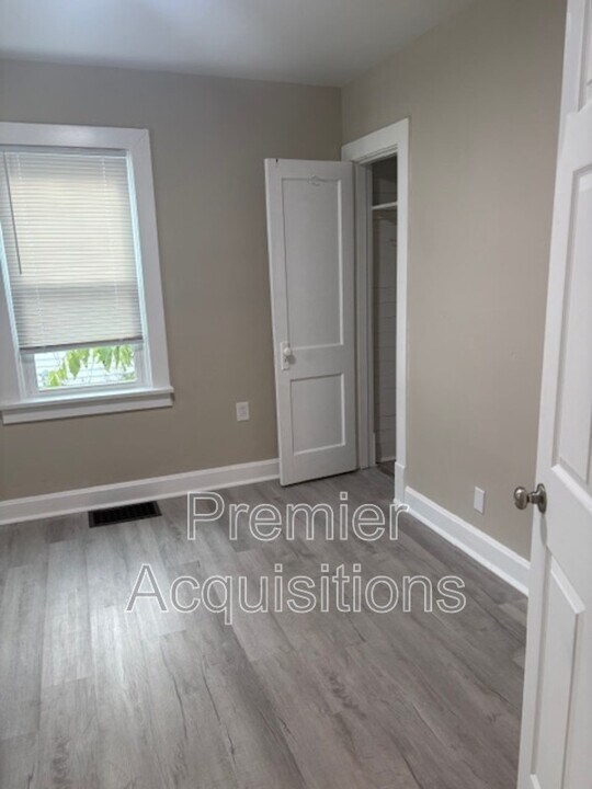 614 Leonard St in Alton, IL - Building Photo