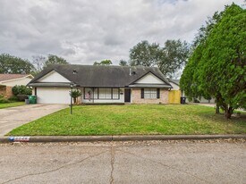 9526 Meadowcroft Dr in Houston, TX - Building Photo