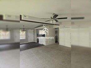 920 St Anthony Ln in Florissant, MO - Building Photo - Building Photo
