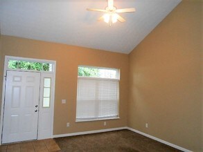 2464 Miami Village Dr in Miamisburg, OH - Building Photo - Building Photo