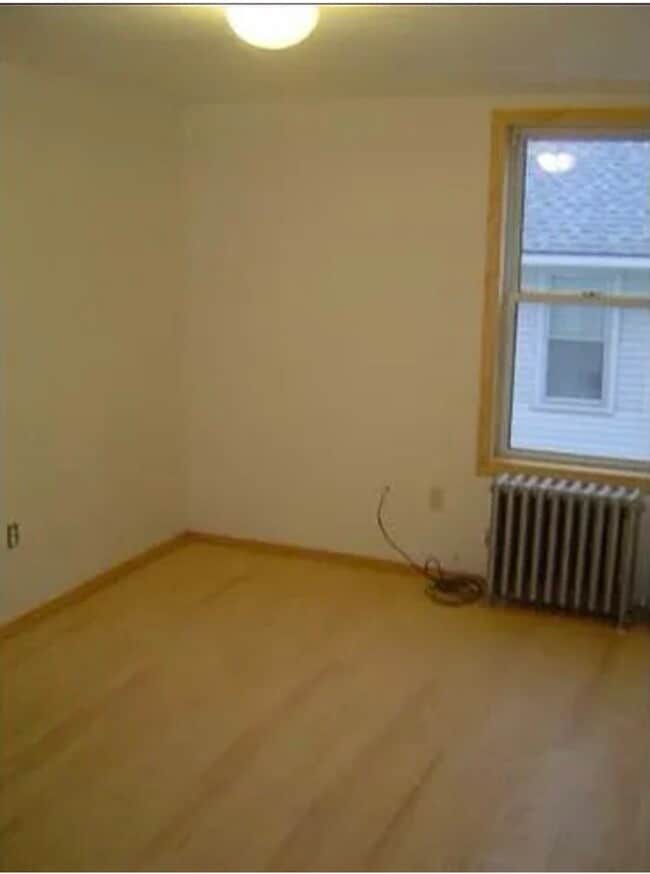 52 Woodbridge Ave, Unit 1