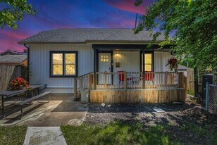 745 Sullivant Ave in Columbus, OH - Building Photo