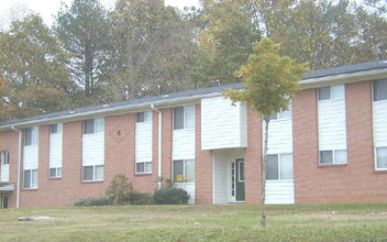 1212 Utoy Springs Rd SW in Atlanta, GA - Building Photo - Building Photo