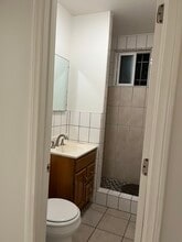 4105 W 103rd St in Inglewood, CA - Foto de edificio - Building Photo