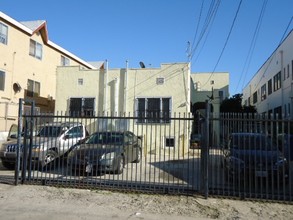 733 N Soto St in Los Angeles, CA - Building Photo - Building Photo